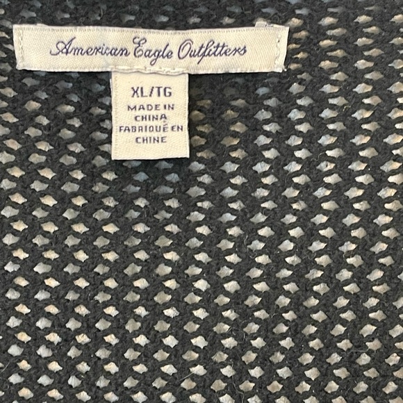 AEO Black V Neck Zip Front Knit Sweater Size XL - Picture 5 of 10